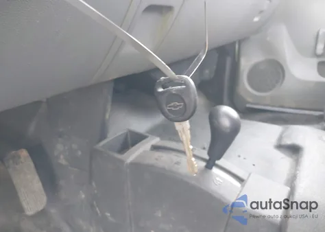 2010 Chevrolet Silverado 1500 Work Truck z USA, uszkodzony, nr VIN 1GCSKPE09AZ227964